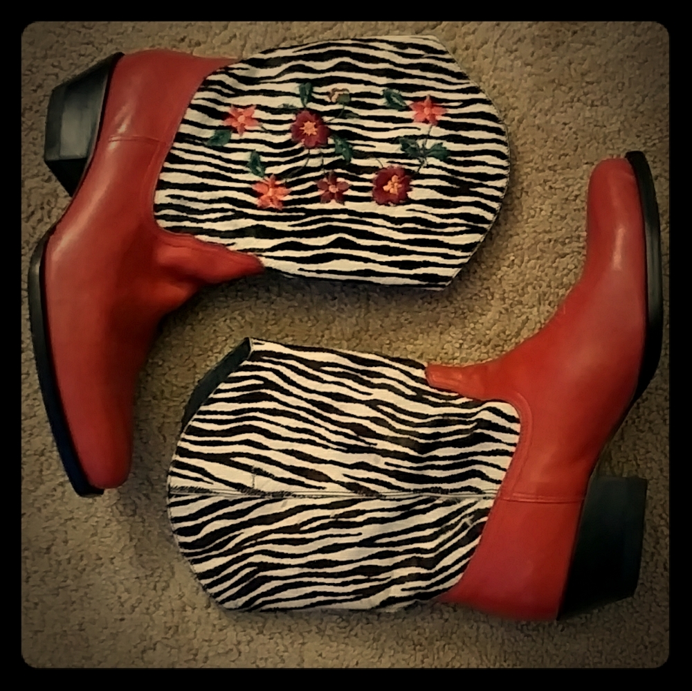 NAKED FEET Boots. 8-1/2. All Leather.Worn 1x.
